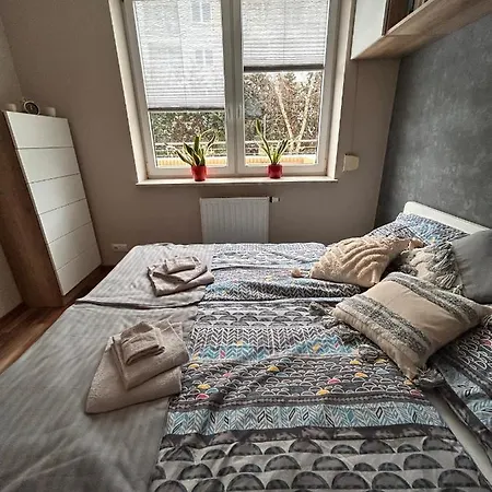 Nn Plaszow - Apartament 40m Z Sypialnia I Tarasem * Krasków