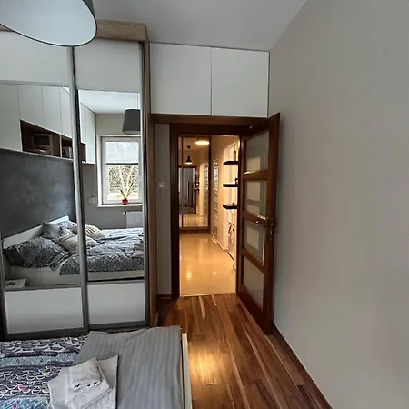 Nn Plaszow - Apartament 40m Z Sypialnia I Tarasem Διαμέρισμα Krasków